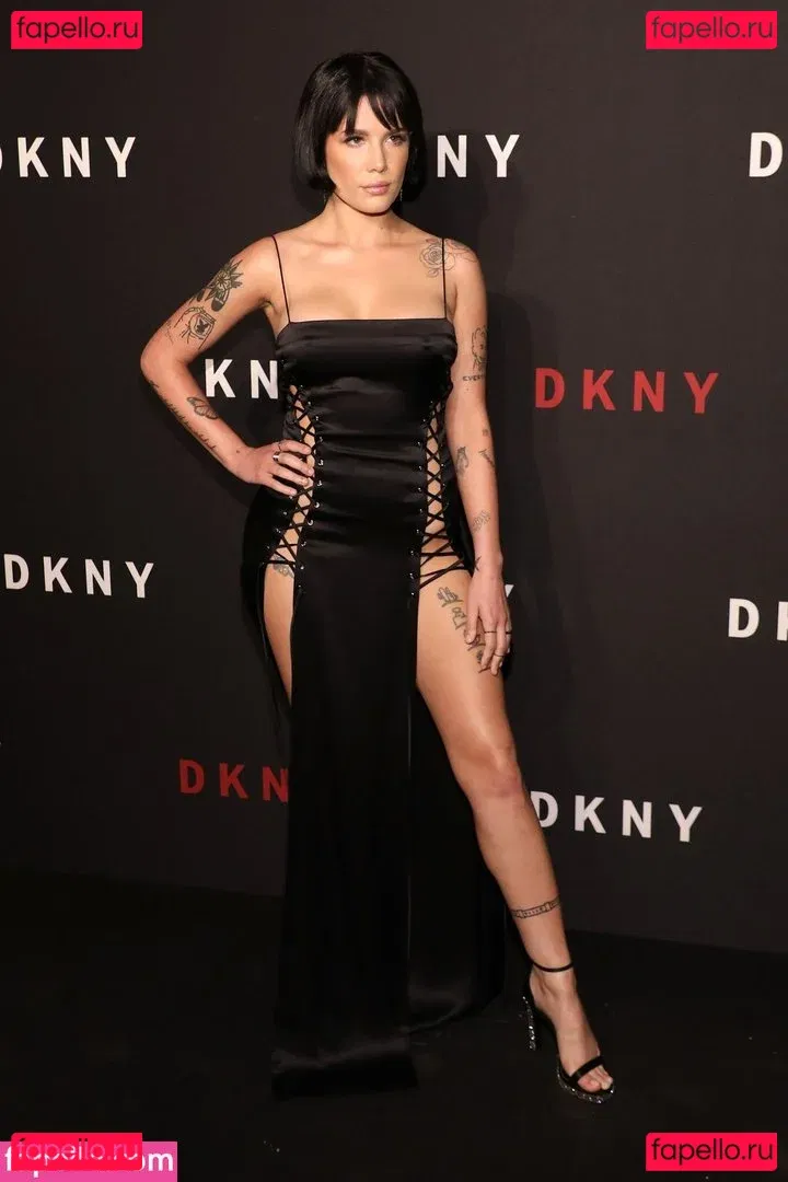 Halsey Onlyfans Photo Gallery 