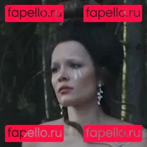 Halsey Onlyfans Photo Gallery 