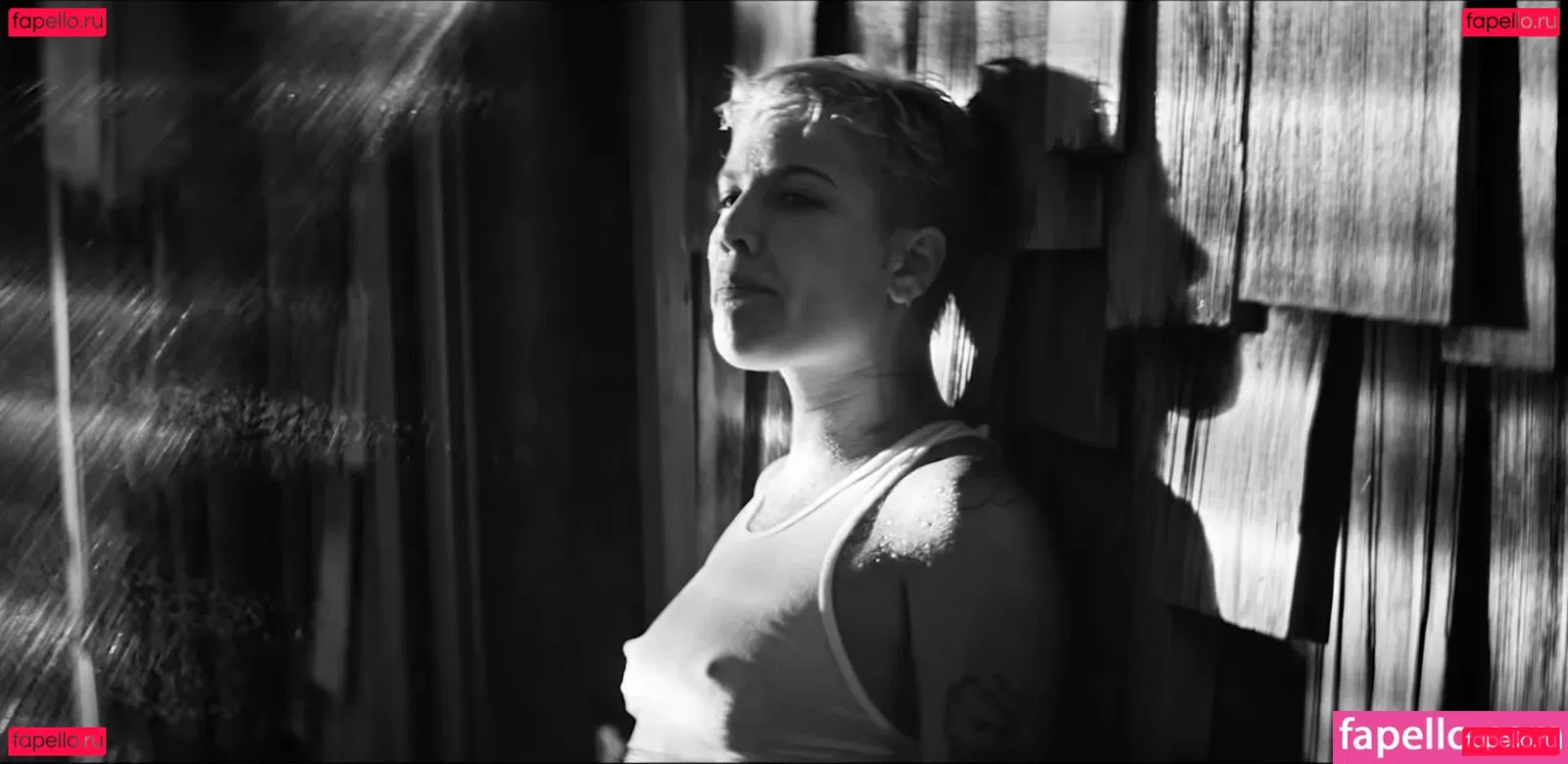 Halsey Onlyfans Photo Gallery 