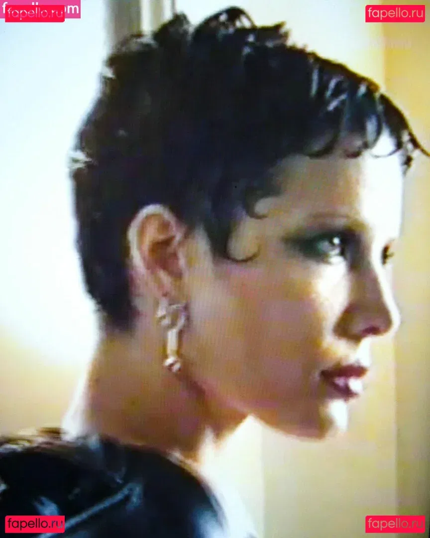 Halsey Onlyfans Photo Gallery 