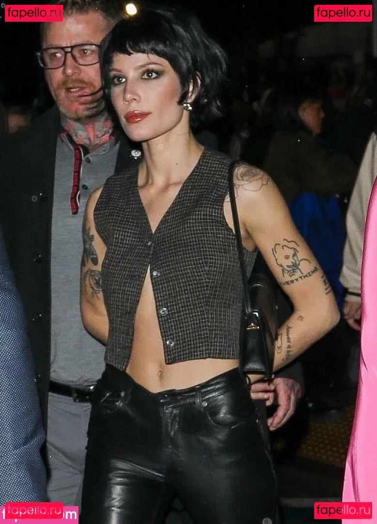 Halsey Onlyfans Photo Gallery 