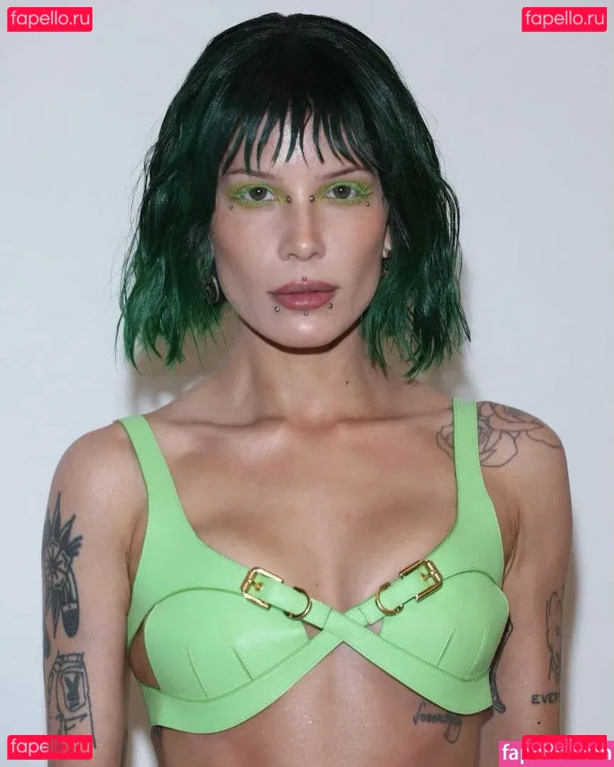 Halsey Onlyfans Photo Gallery 