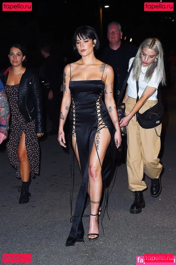 Halsey Onlyfans Photo Gallery 