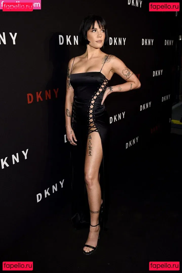 Halsey Onlyfans Photo Gallery 