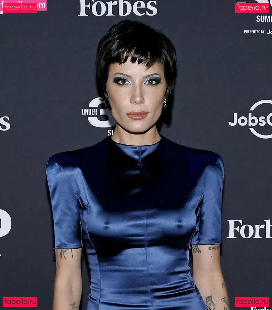 Halsey Onlyfans Photo Gallery 