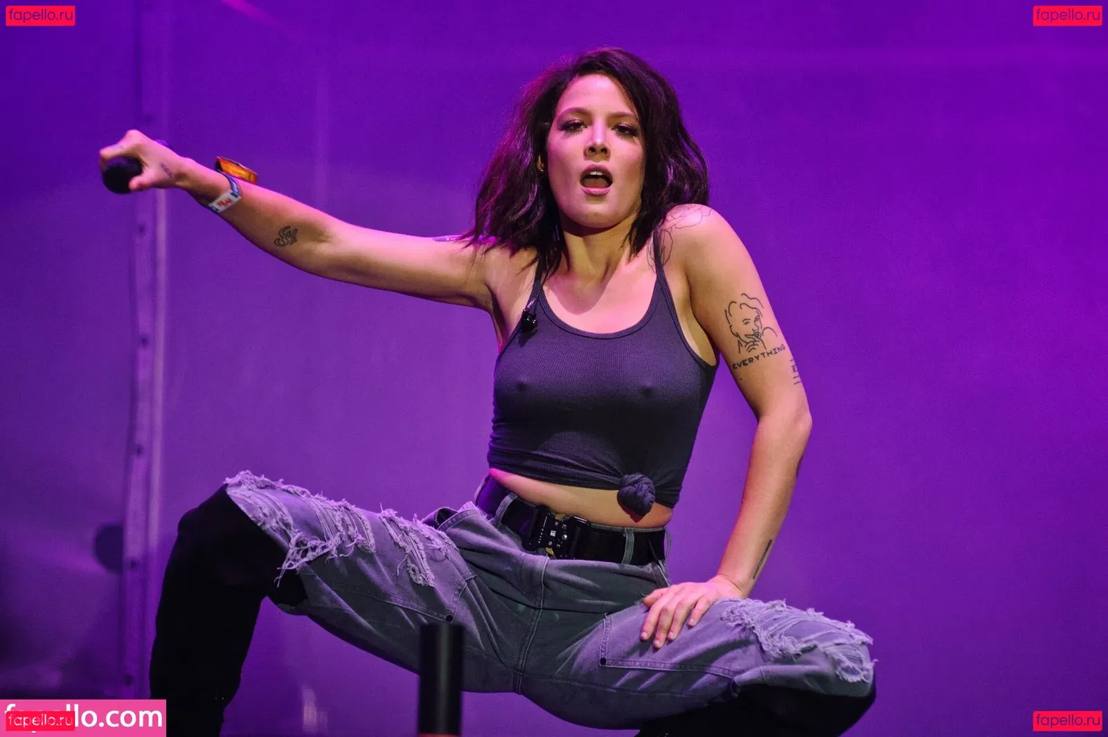 Halsey Onlyfans Photo Gallery 