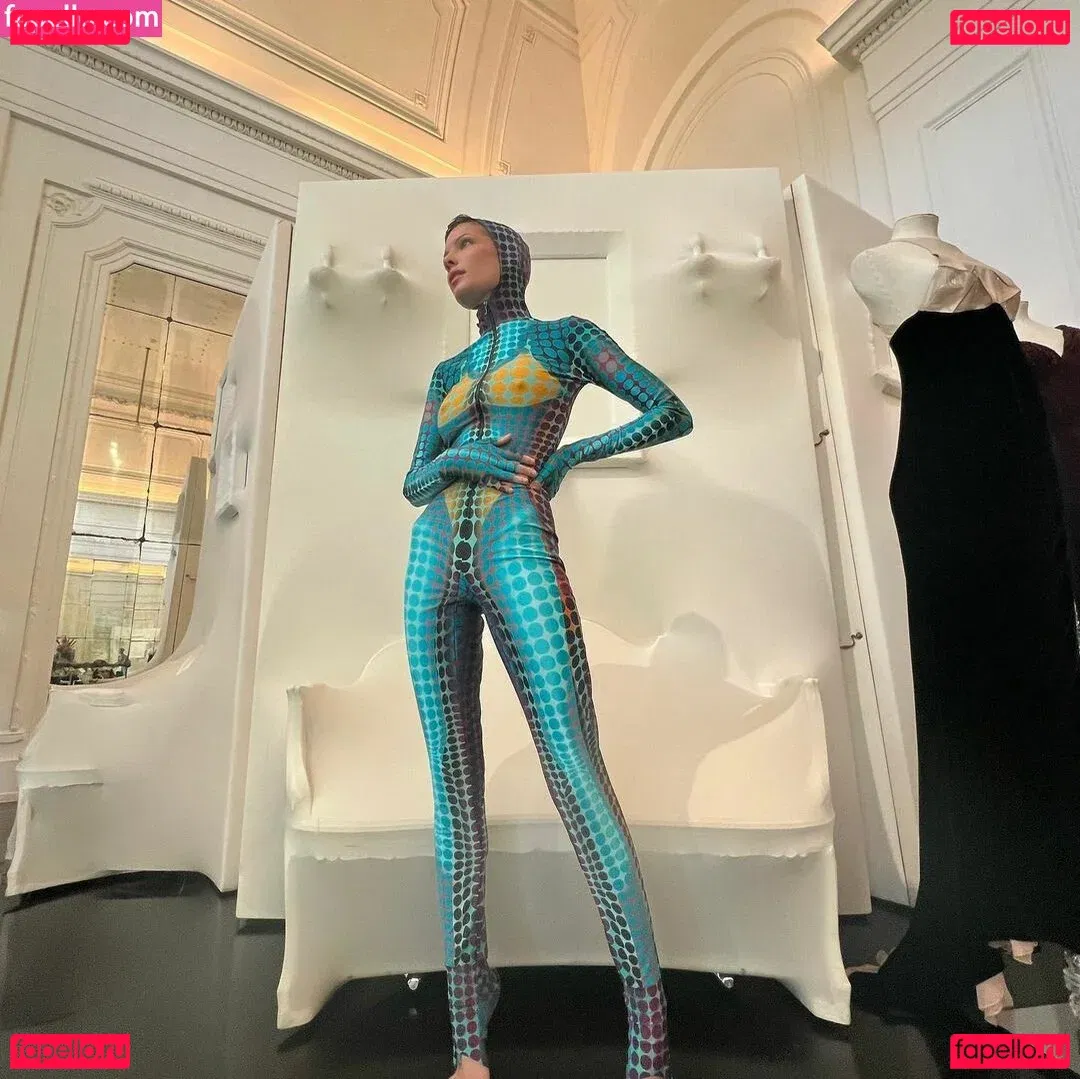 Halsey Onlyfans Photo Gallery 