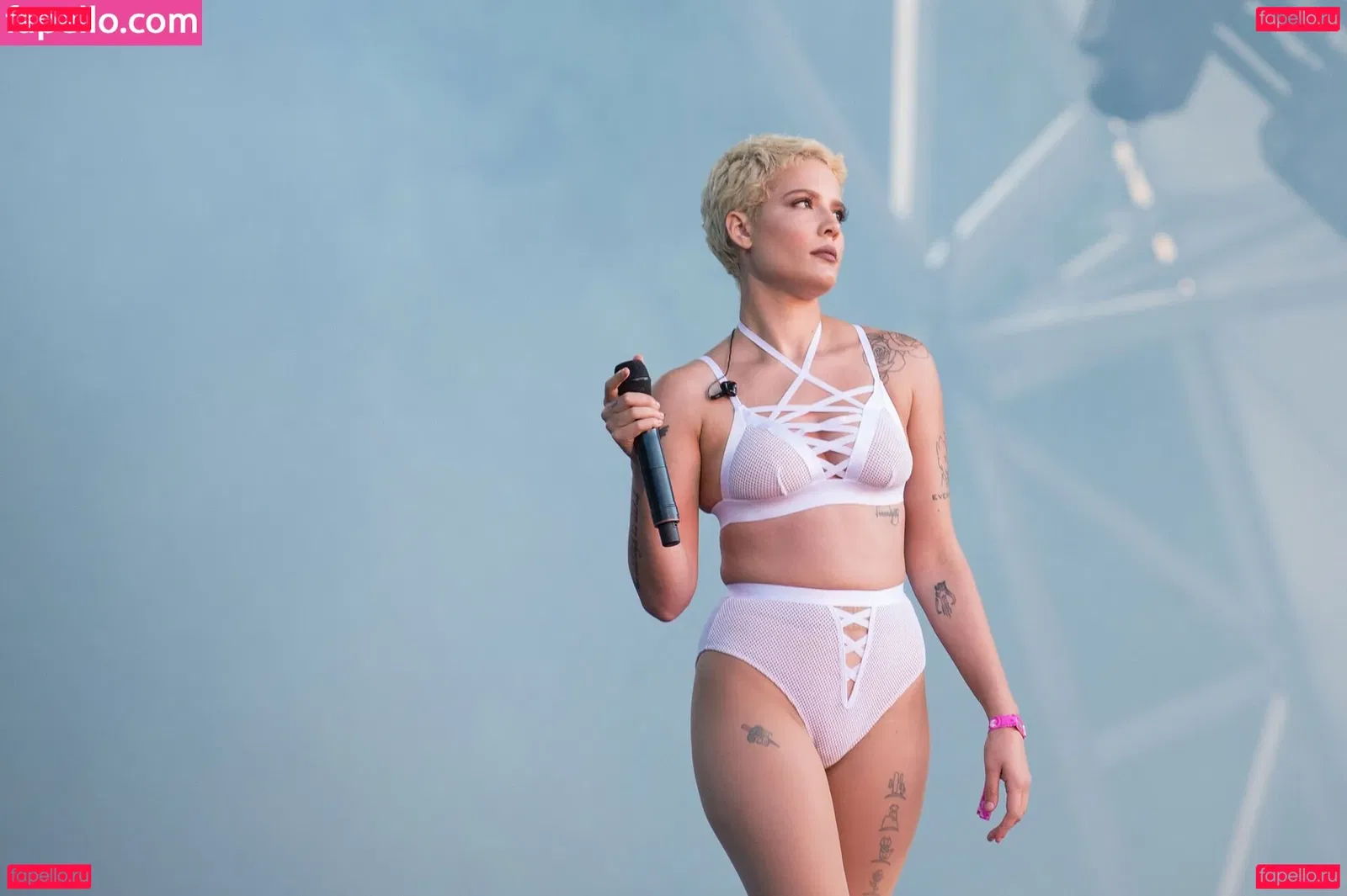 Halsey Onlyfans Photo Gallery 
