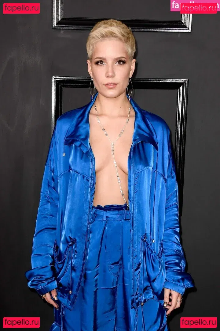 Halsey Onlyfans Photo Gallery 