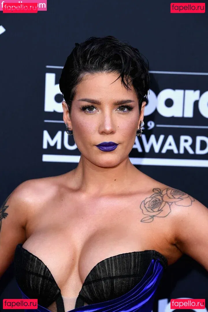 Halsey Onlyfans Photo Gallery 