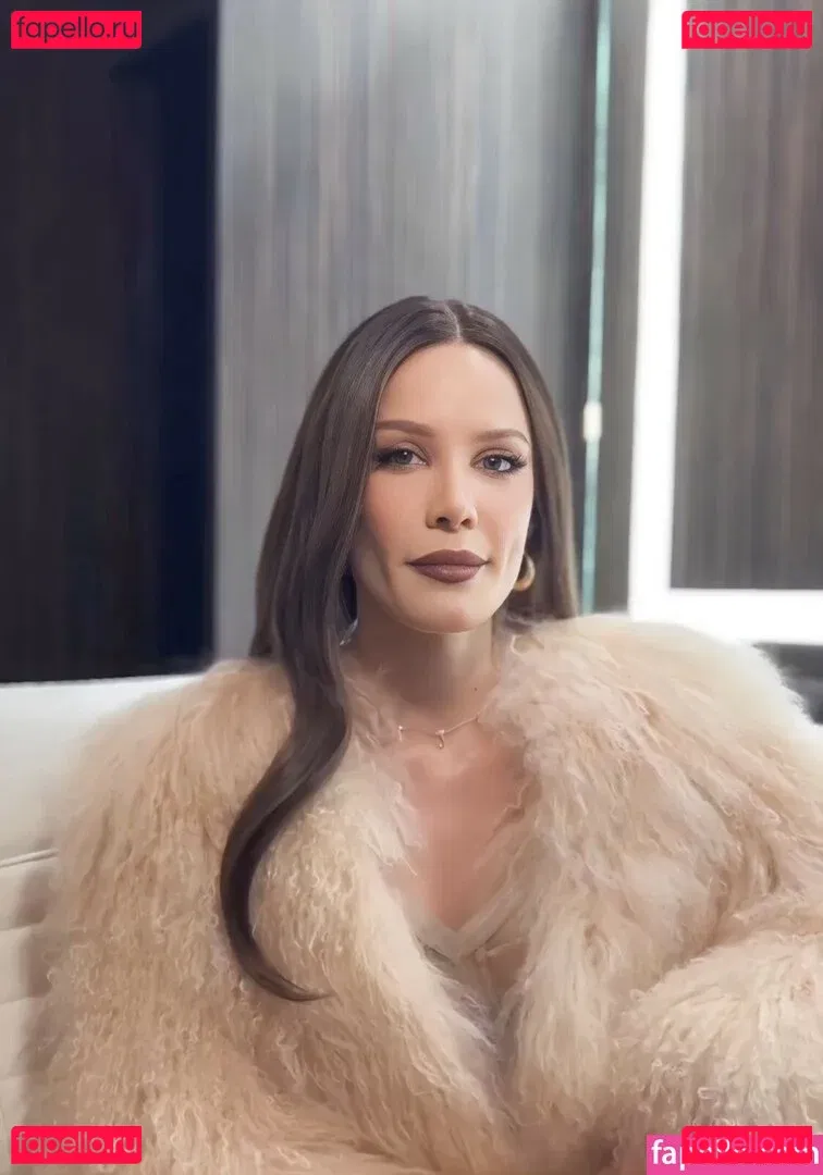 Halsey Onlyfans Photo Gallery 