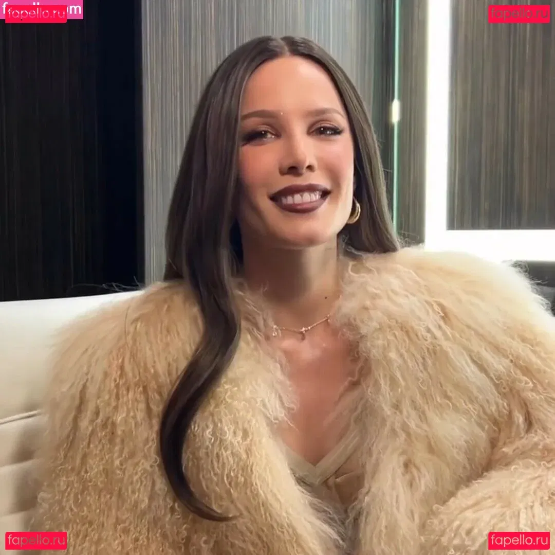 Halsey Onlyfans Photo Gallery 