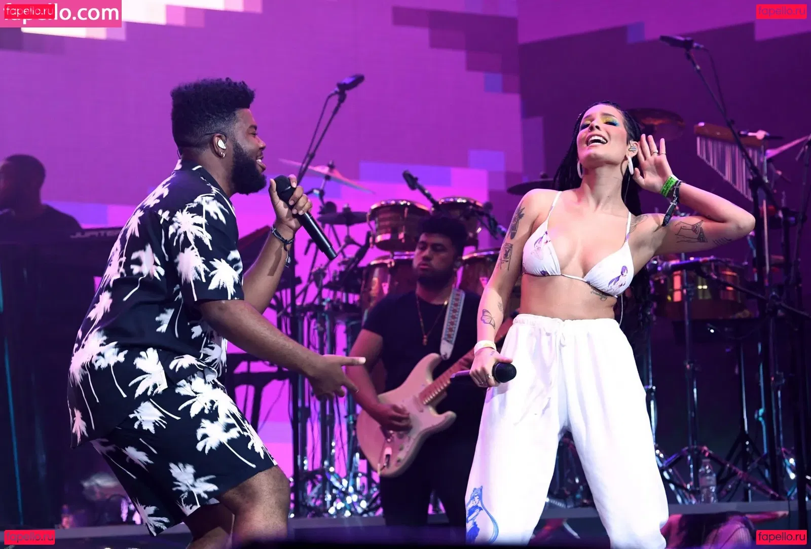 Halsey Onlyfans Photo Gallery 