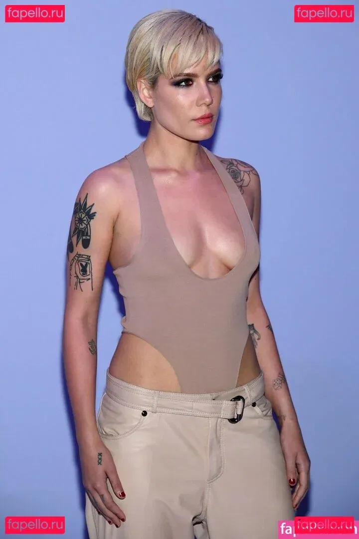 Halsey Onlyfans Photo Gallery 