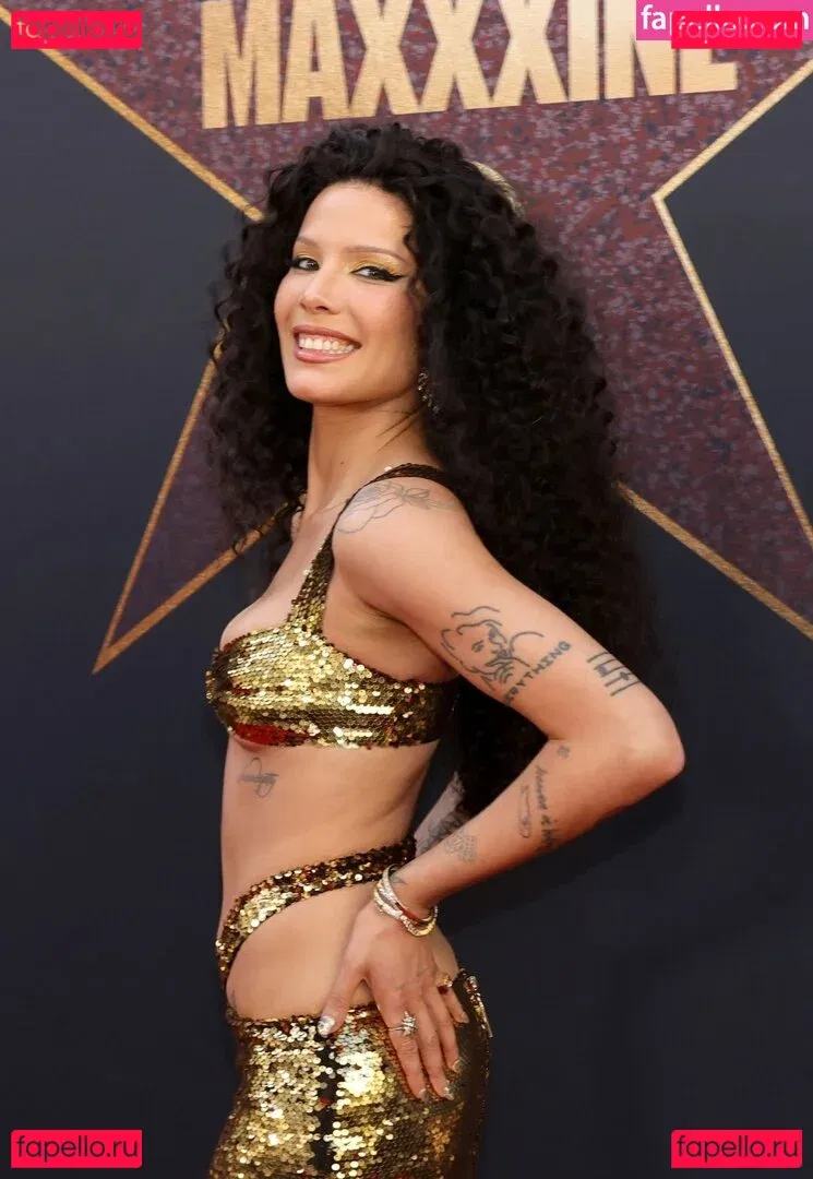 Halsey Onlyfans Photo Gallery 