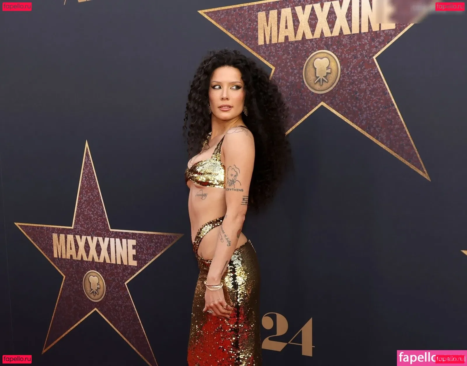 Halsey Onlyfans Photo Gallery 