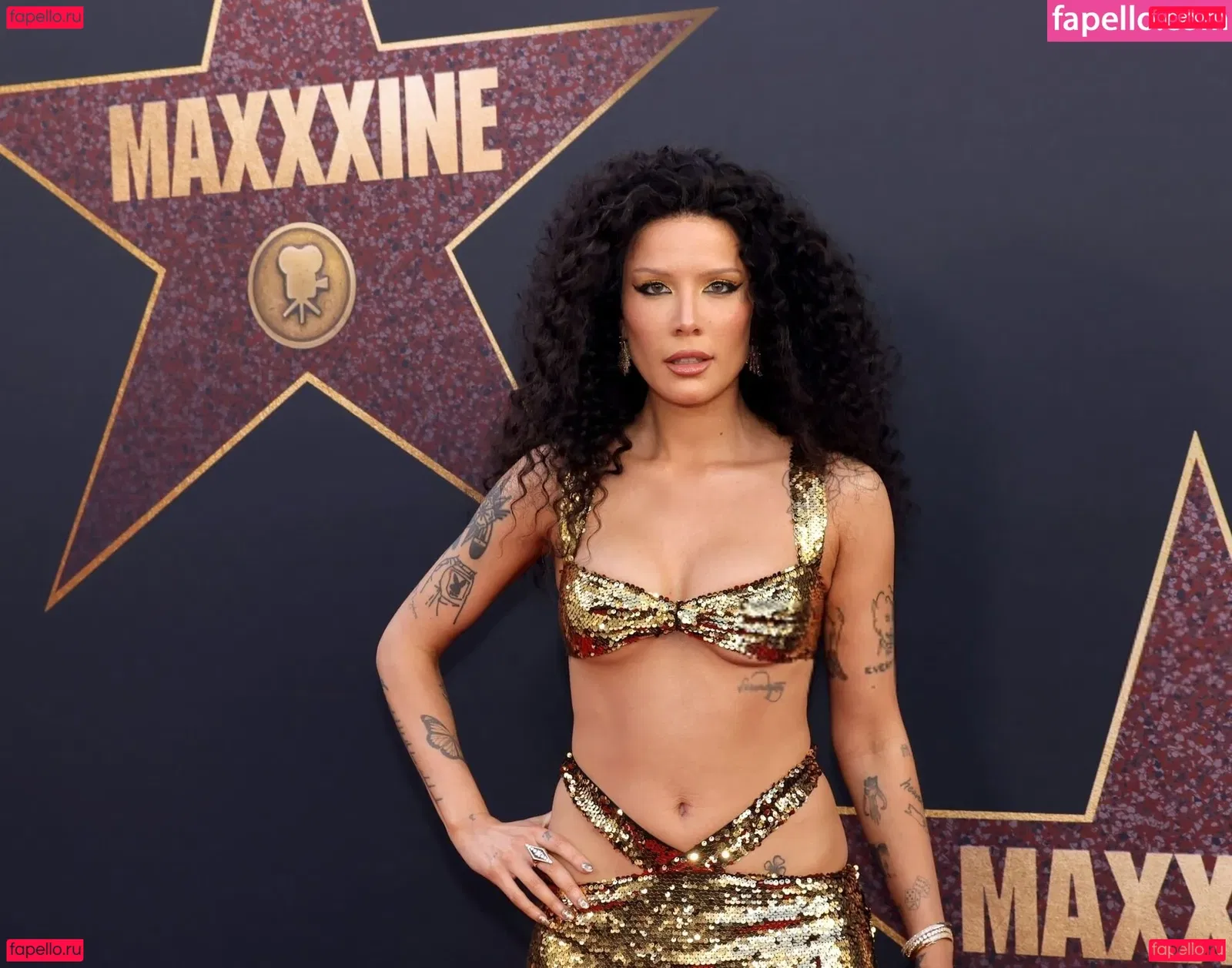 Halsey Onlyfans Photo Gallery 