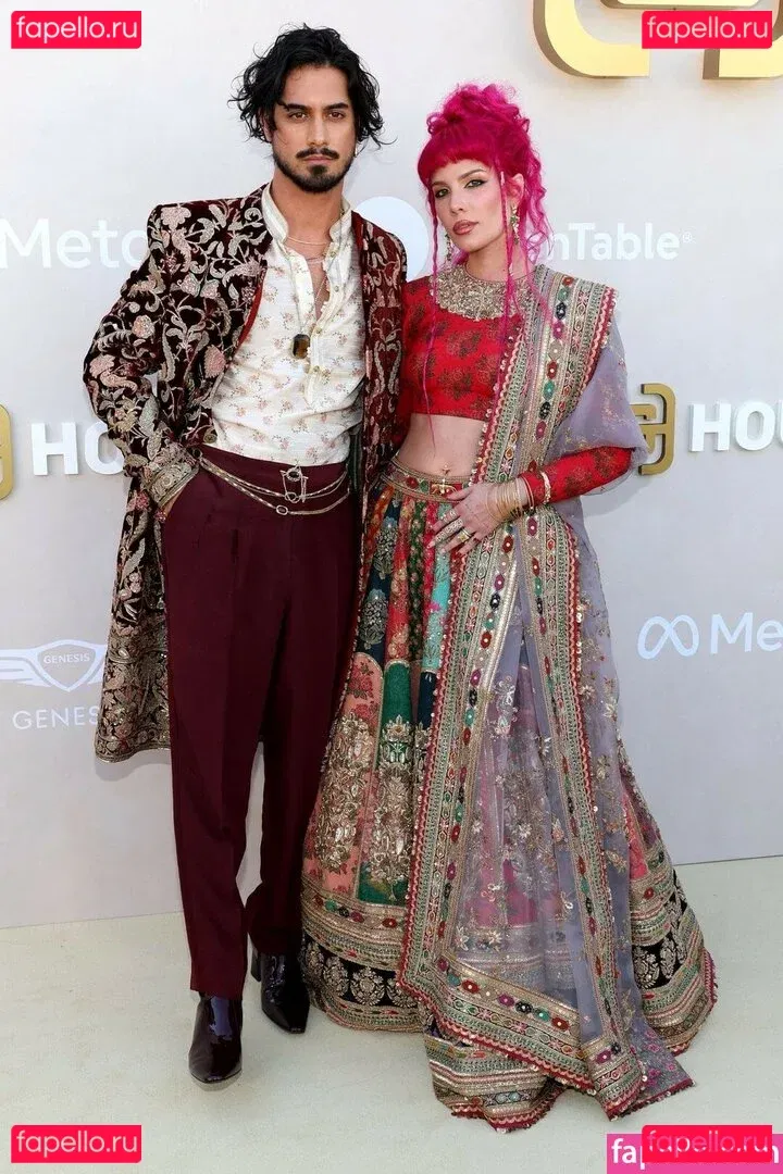 Halsey Onlyfans Photo Gallery 