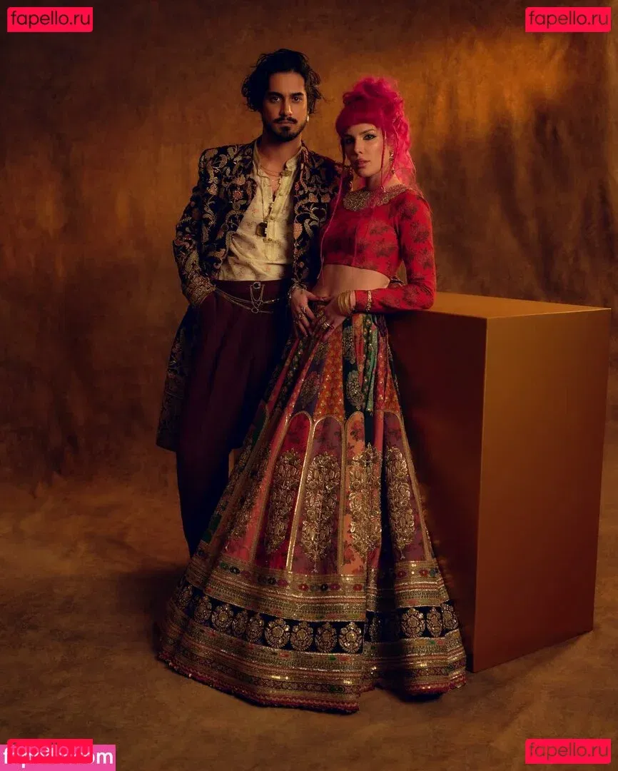 Halsey Onlyfans Photo Gallery 