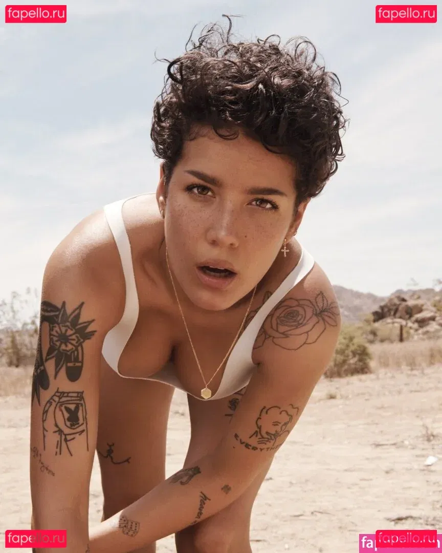 Halsey Onlyfans Photo Gallery 