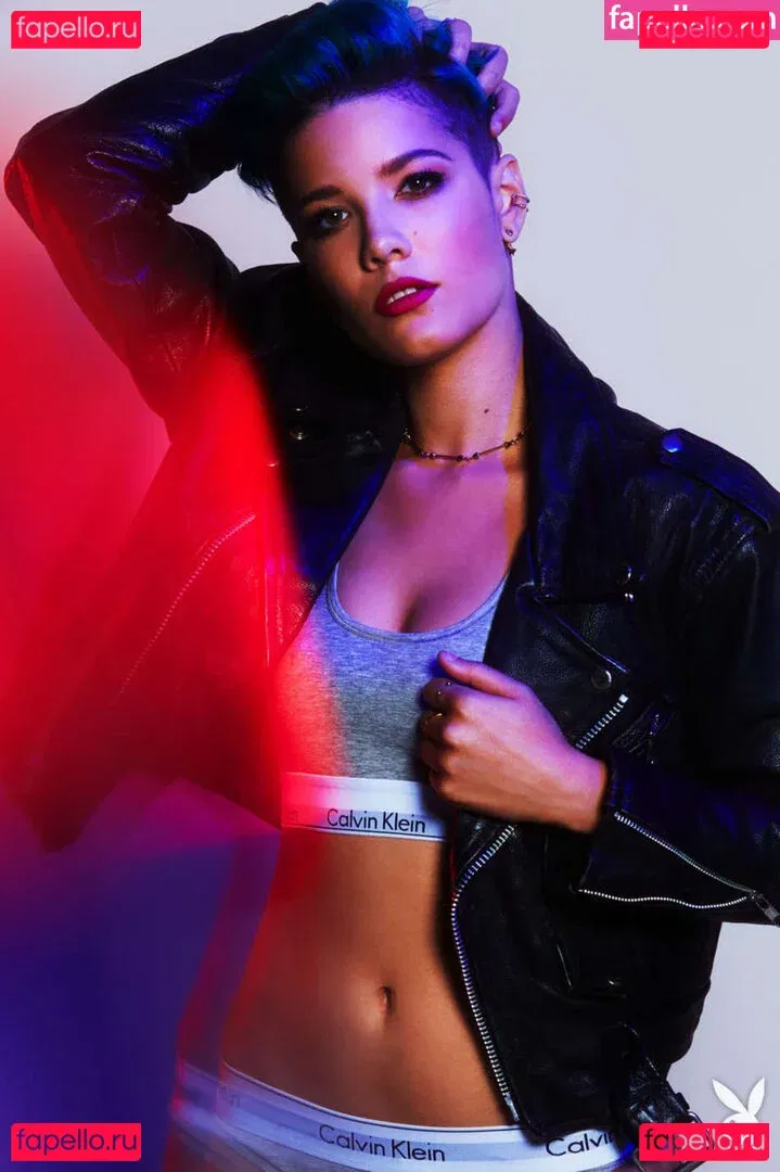 Halsey Onlyfans Photo Gallery 