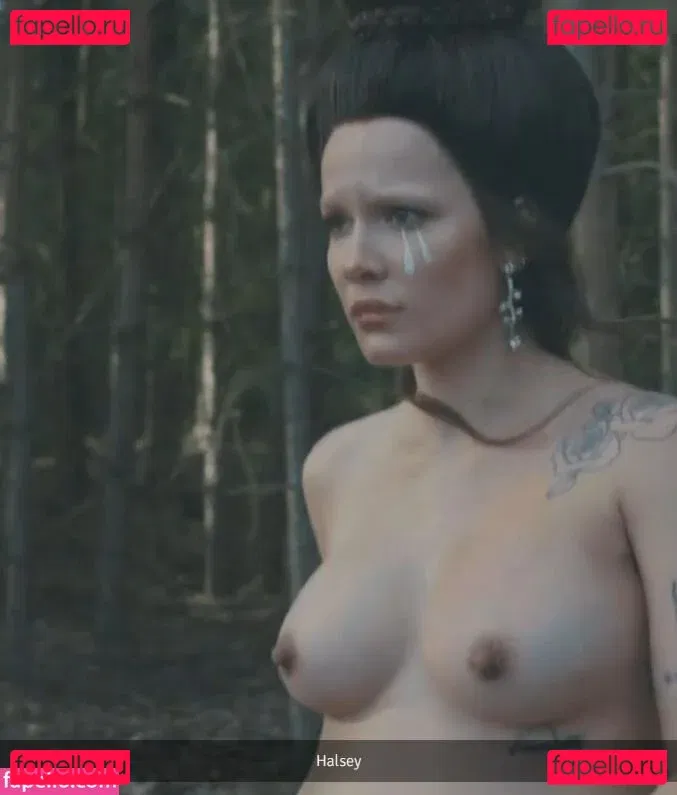Halsey Onlyfans Photo Gallery 
