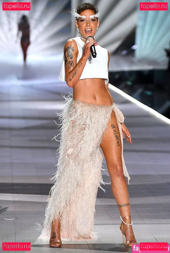 Halsey Onlyfans Photo Gallery 