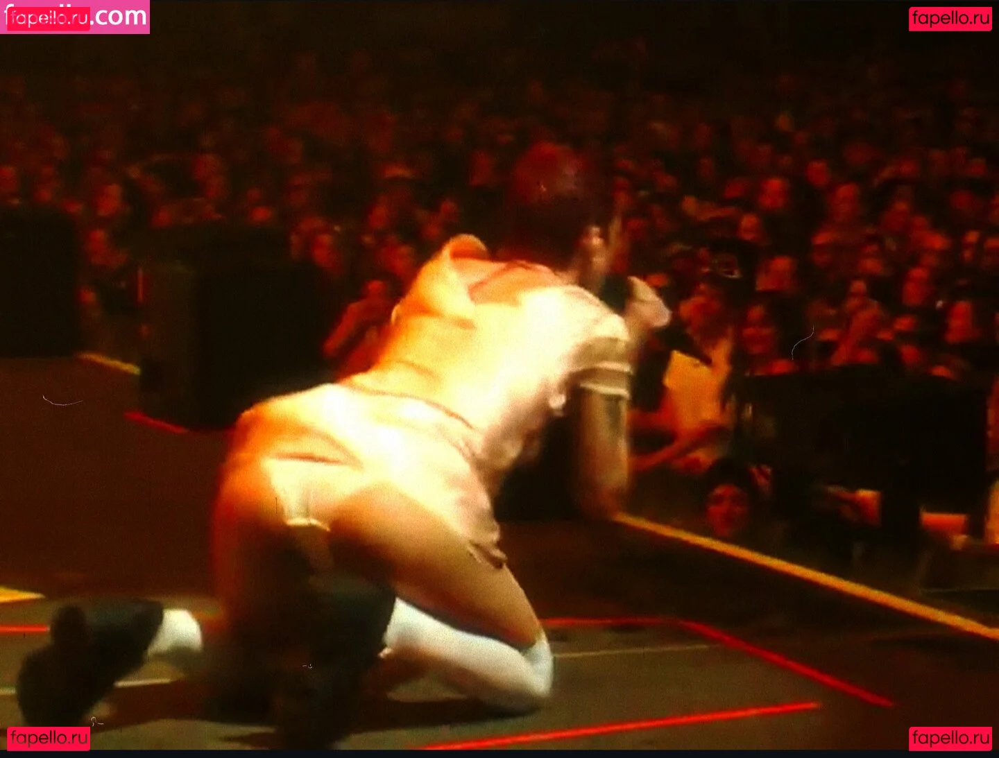 Halsey Onlyfans Photo Gallery 