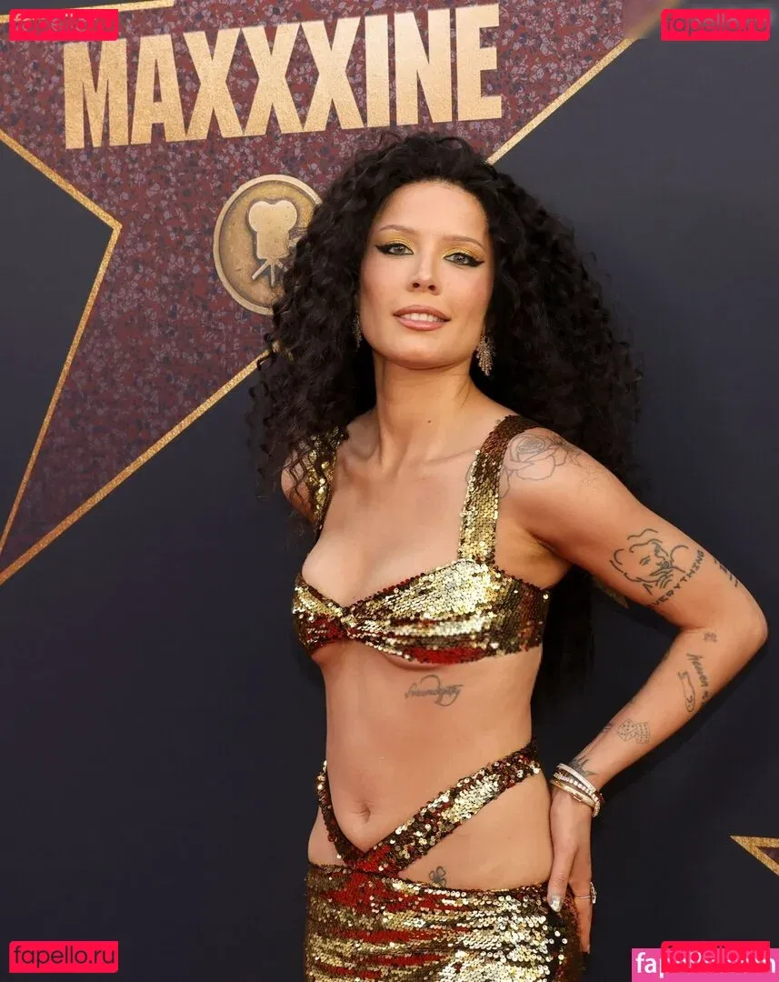 Halsey Onlyfans Photo Gallery 