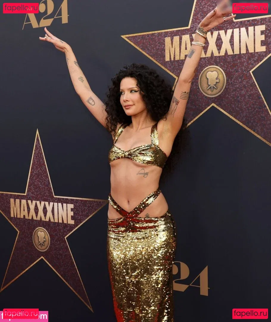 Halsey Onlyfans Photo Gallery 