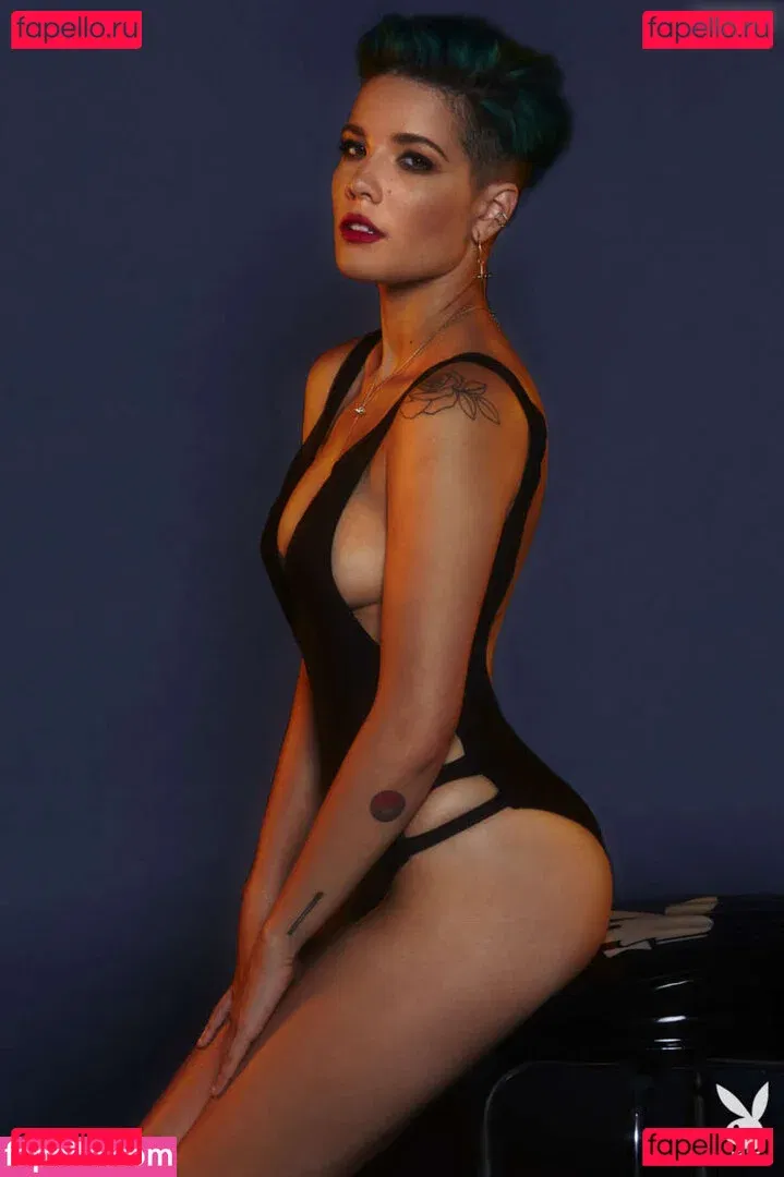 Halsey Onlyfans Photo Gallery 