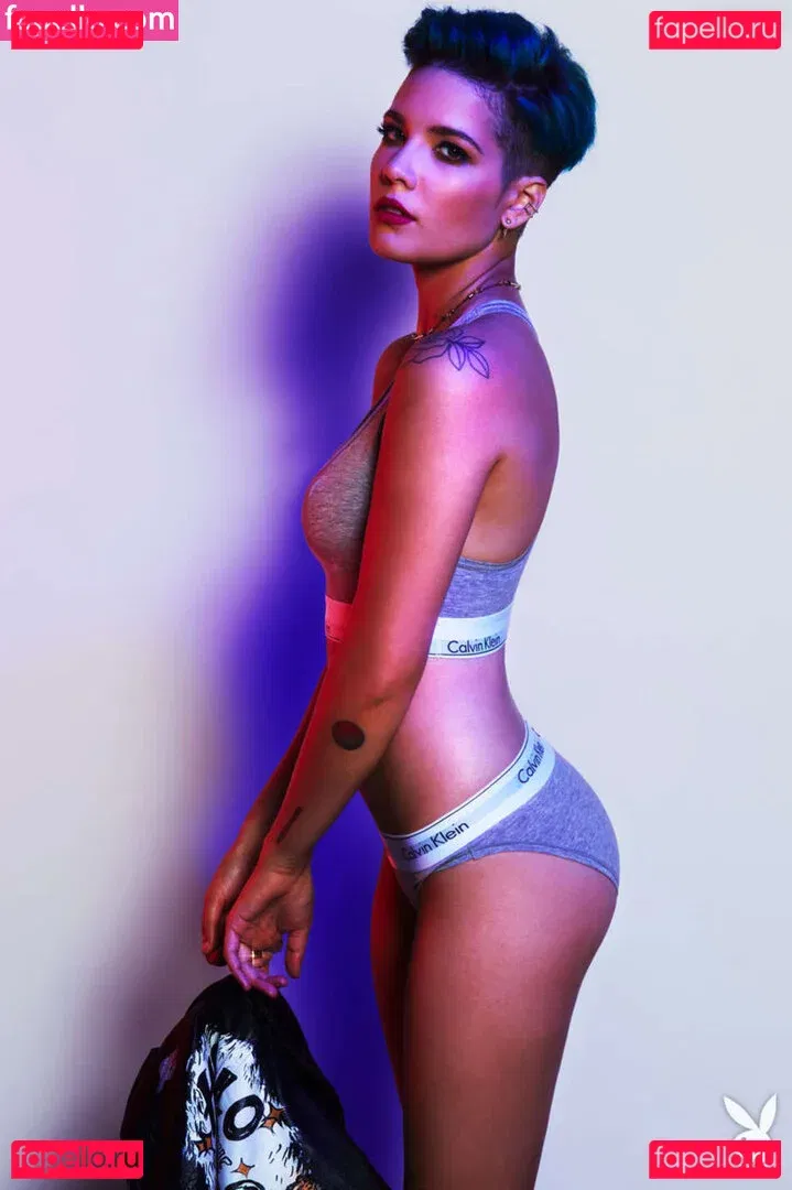 Halsey Onlyfans Photo Gallery 