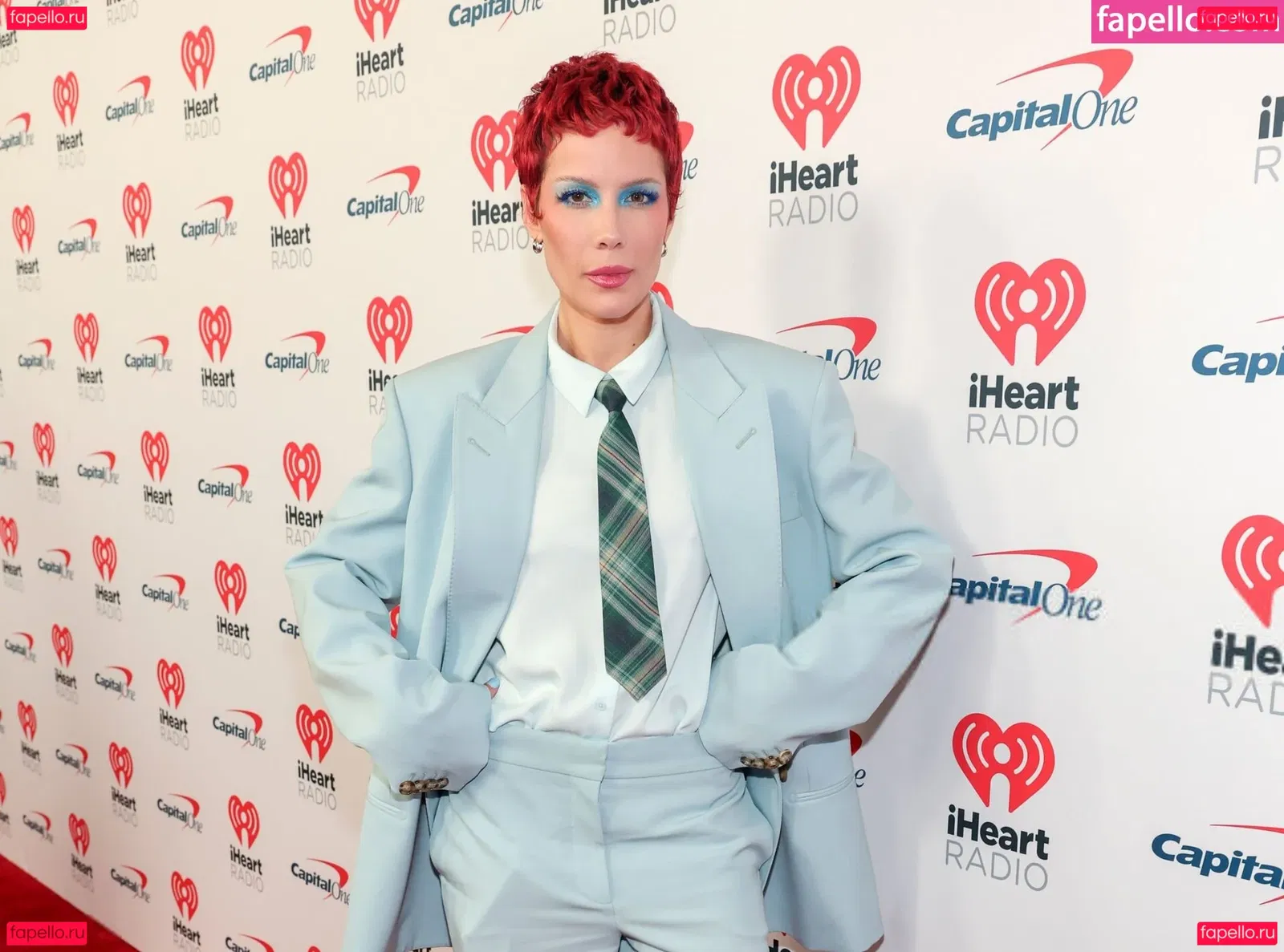 Halsey Onlyfans Photo Gallery 