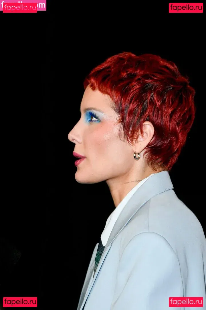 Halsey Onlyfans Photo Gallery 