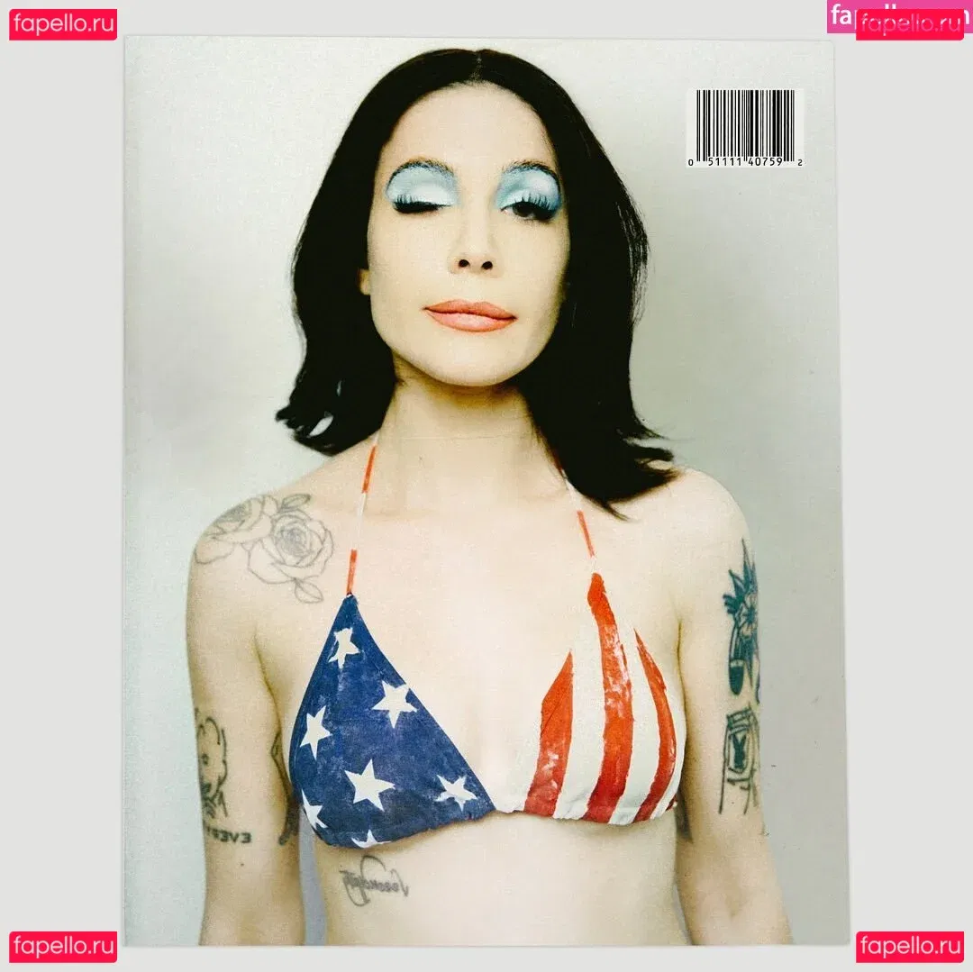 Halsey Onlyfans Photo Gallery 