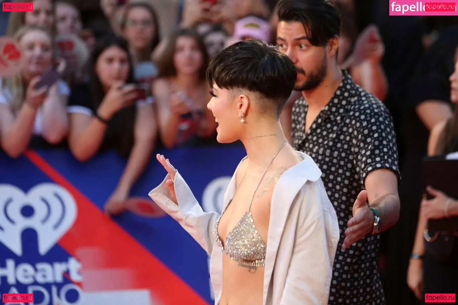 Halsey Onlyfans Photo Gallery 