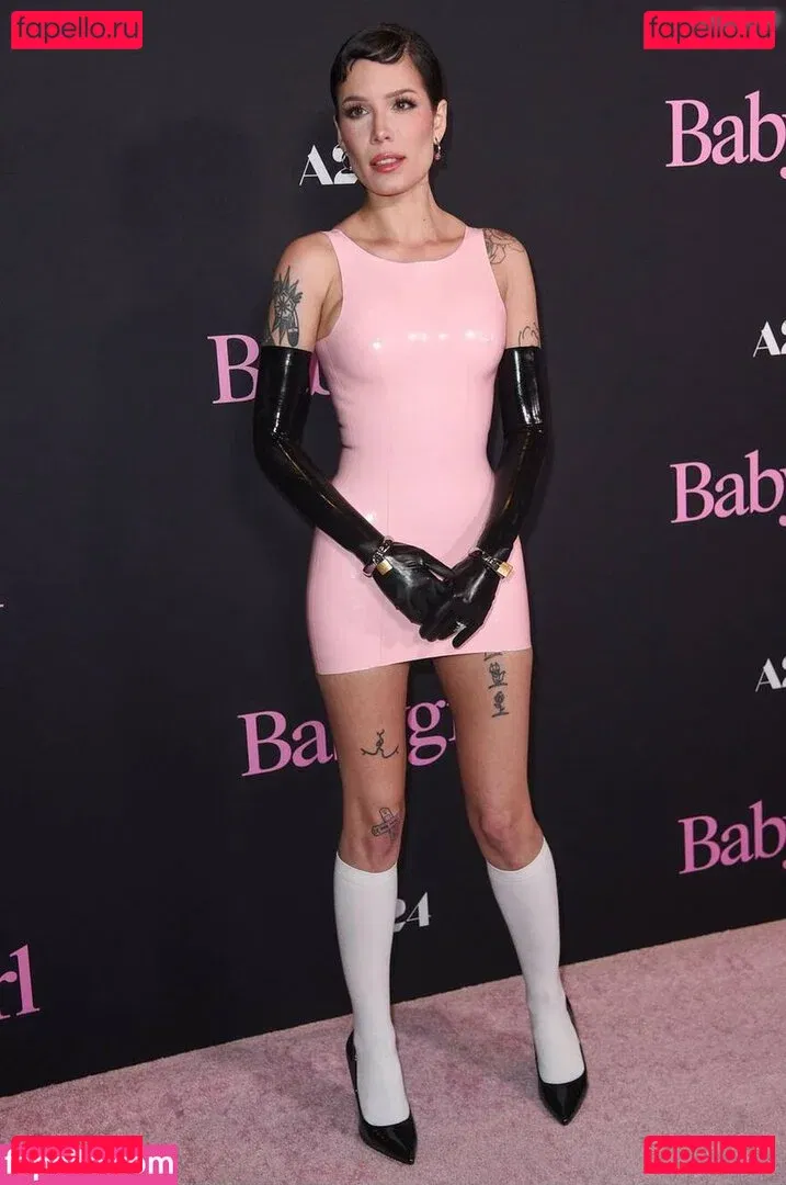 Halsey Onlyfans Photo Gallery 