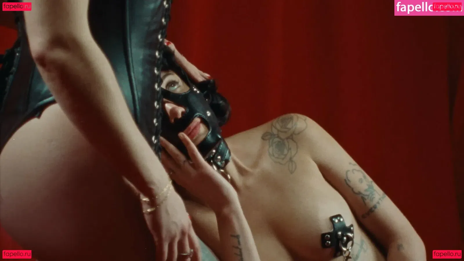 Halsey Onlyfans Photo Gallery 