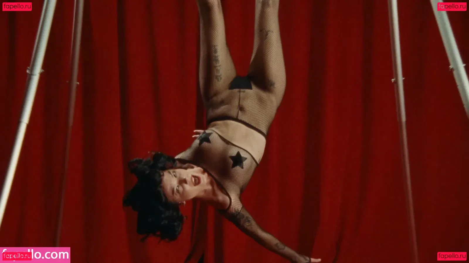 Halsey Onlyfans Photo Gallery 