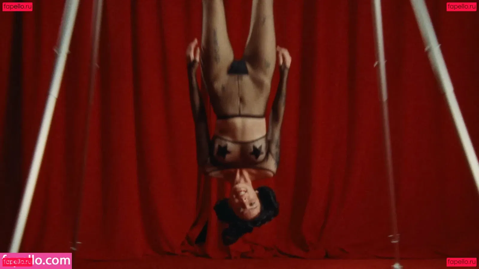 Halsey Onlyfans Photo Gallery 