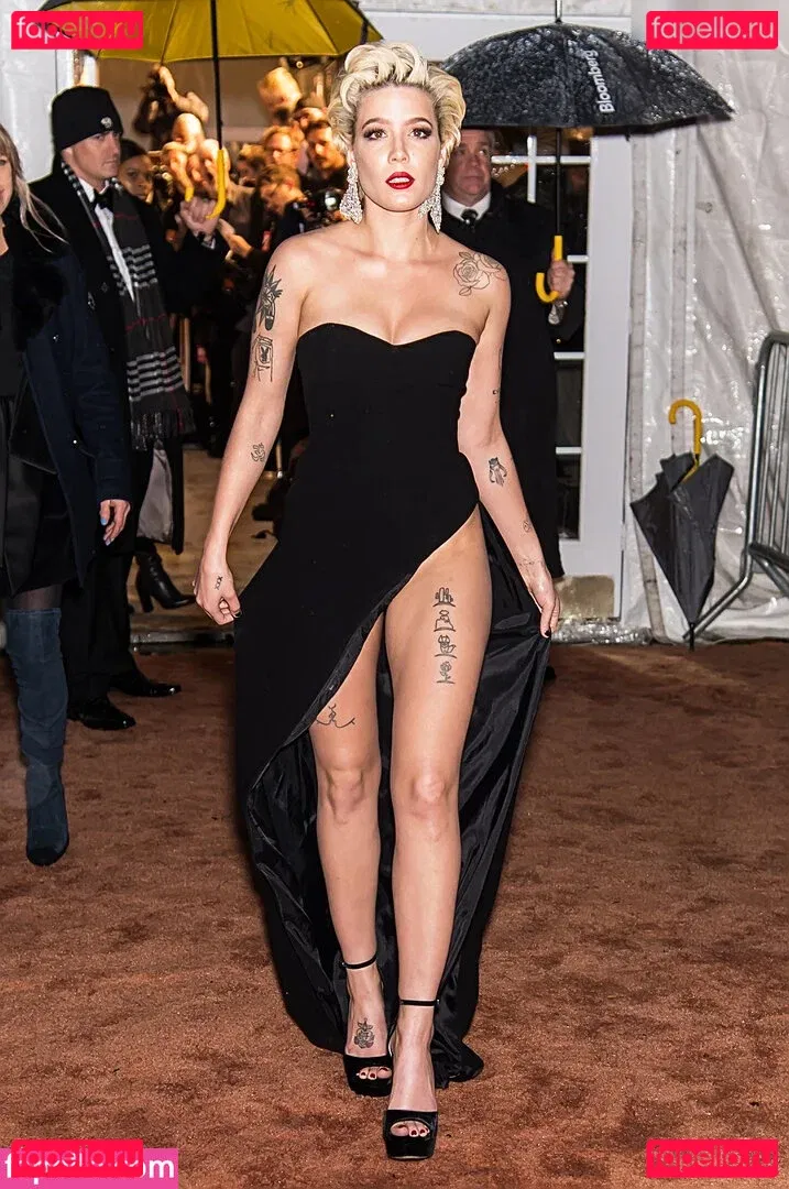 Halsey Onlyfans Photo Gallery 