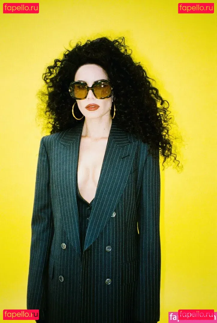 Halsey Onlyfans Photo Gallery 