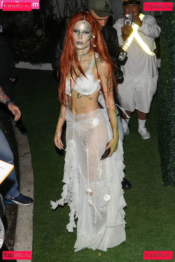 Halsey Onlyfans Photo Gallery 