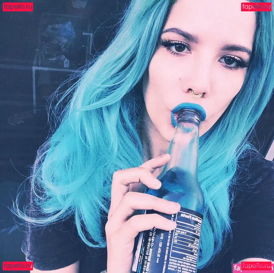 Halsey Onlyfans Photo Gallery 