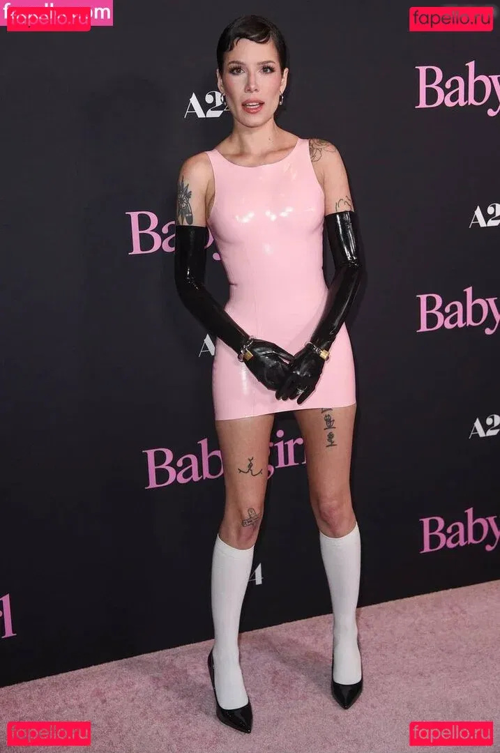 Halsey Onlyfans Photo Gallery 