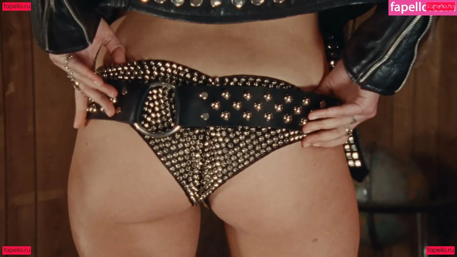 Halsey Onlyfans Photo Gallery 