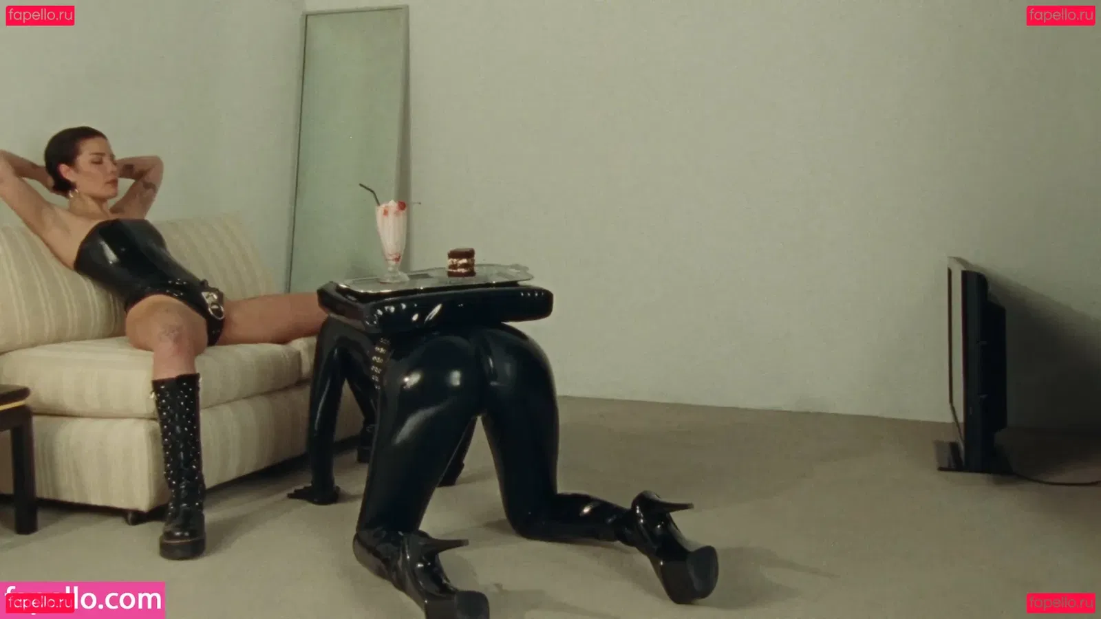 Halsey Onlyfans Photo Gallery 