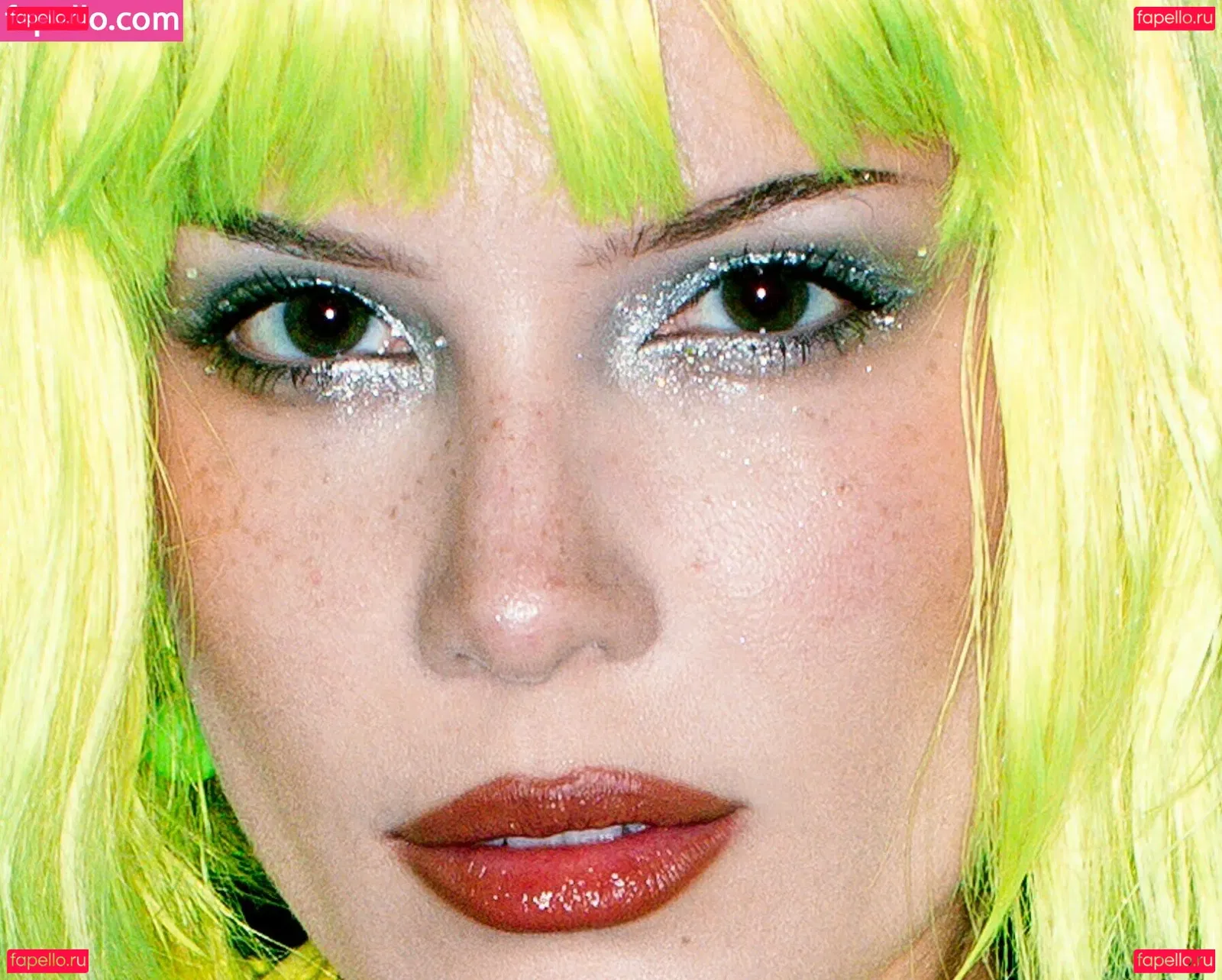 Halsey Onlyfans Photo Gallery 