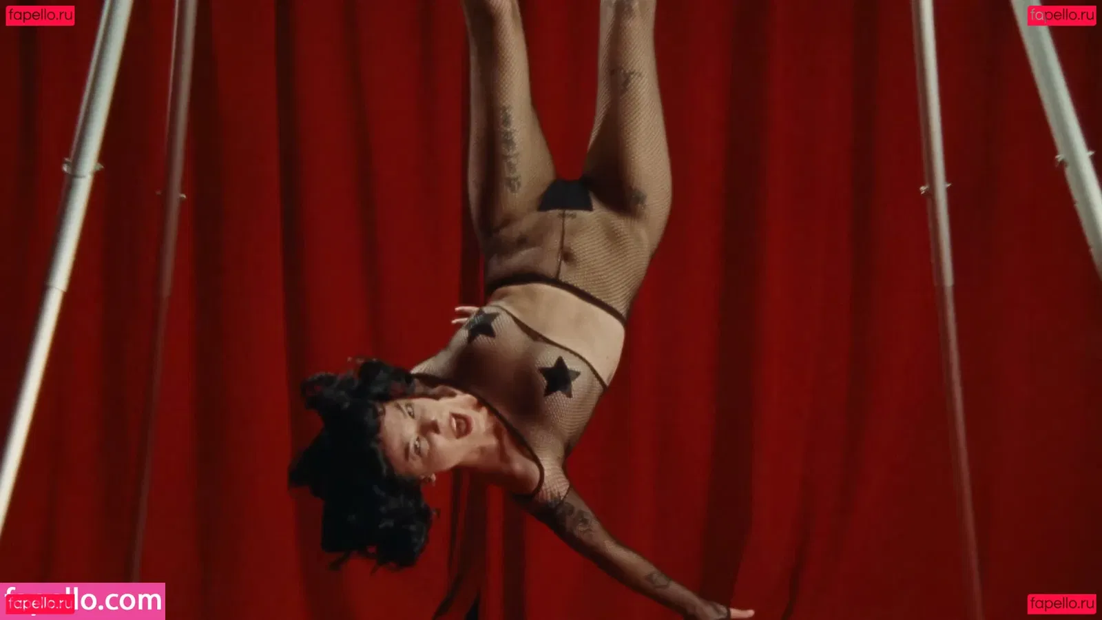 Halsey Onlyfans Photo Gallery 