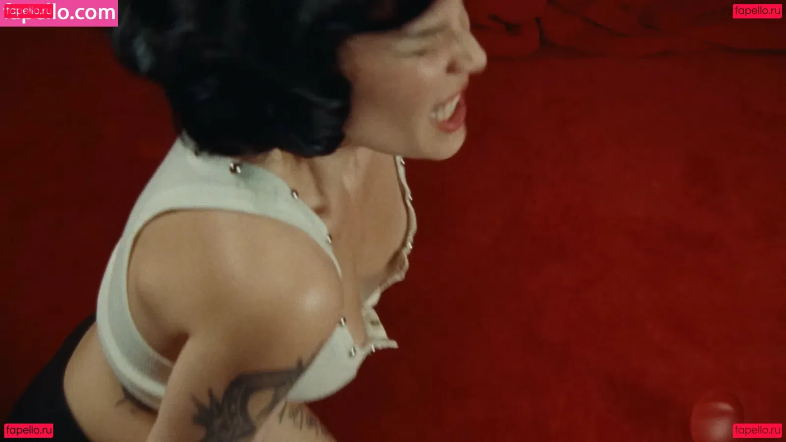 Halsey Onlyfans Photo Gallery 